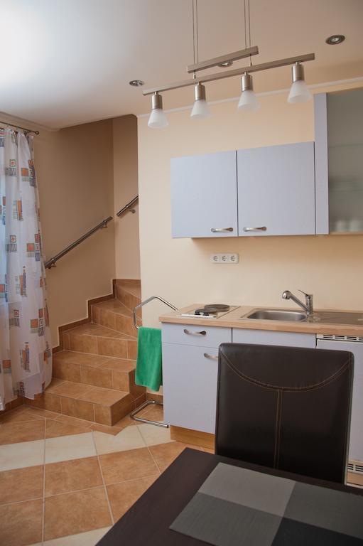 Alt Baden Apartement Dunaszekcso Habitación foto