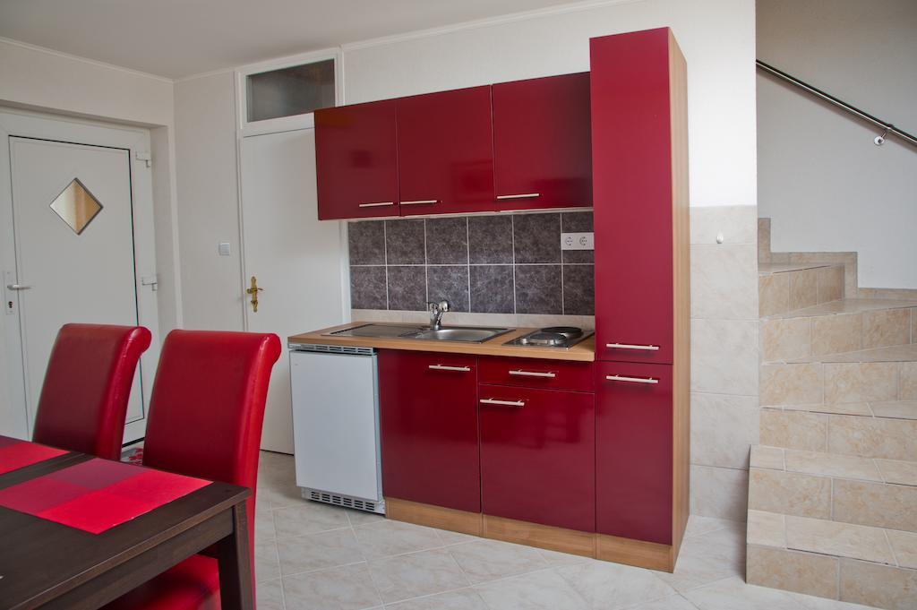 Alt Baden Apartement Dunaszekcso Habitación foto